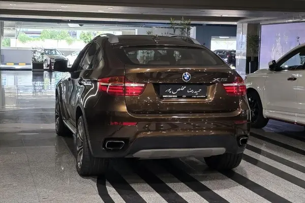 ب ام و  X6