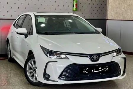 تویوتا کرولا هیبرید