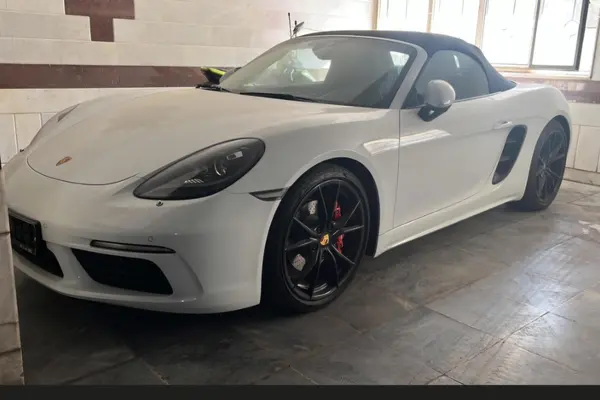 پورشه  باکستر