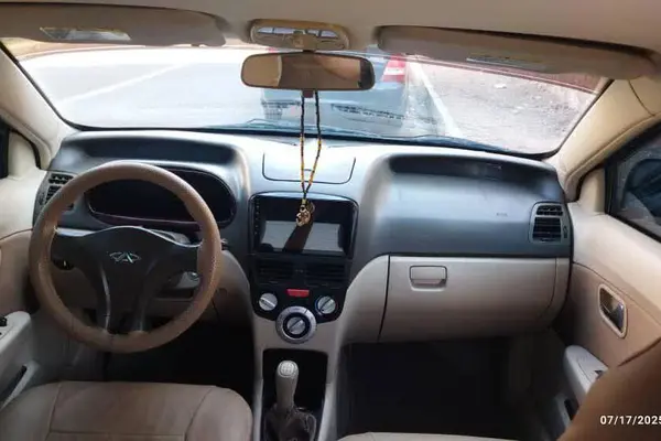 ام وی ام  315هاچ بک
