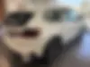 ب ام و  iX1