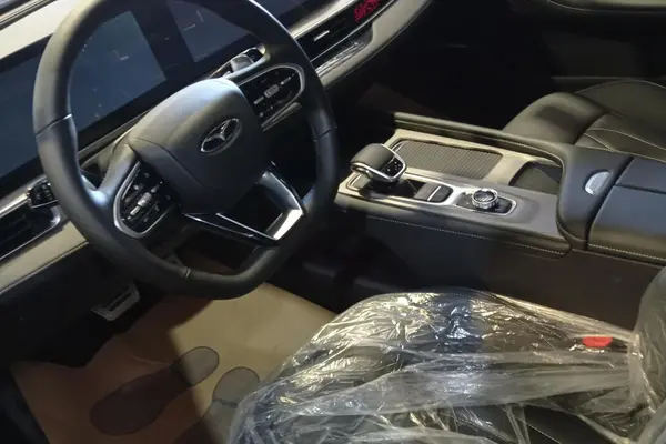 فونیکس، آریزو 8 (Z8)