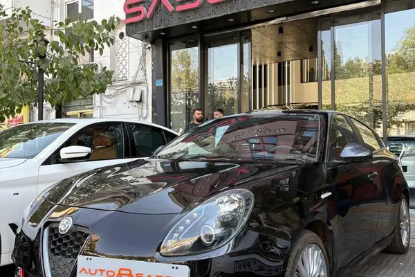 آلفارومئو، جولیتا