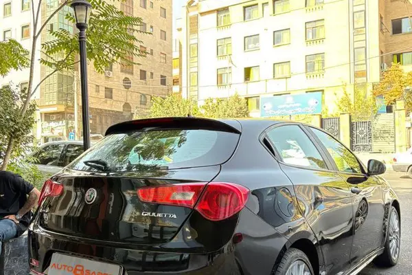 آلفارومئو، جولیتا