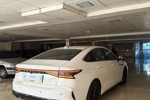 فونیکس  آریزو 8 (Z8)