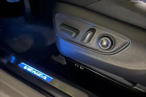 تویوتا، ونزا