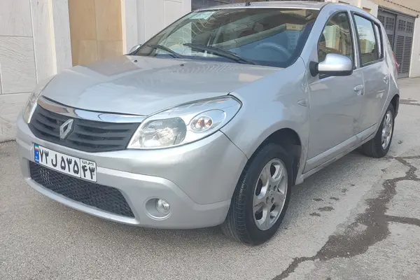 رنو، ساندرو