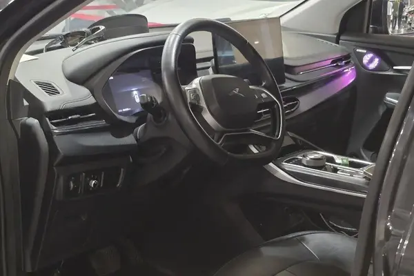 کی ام سی  X5