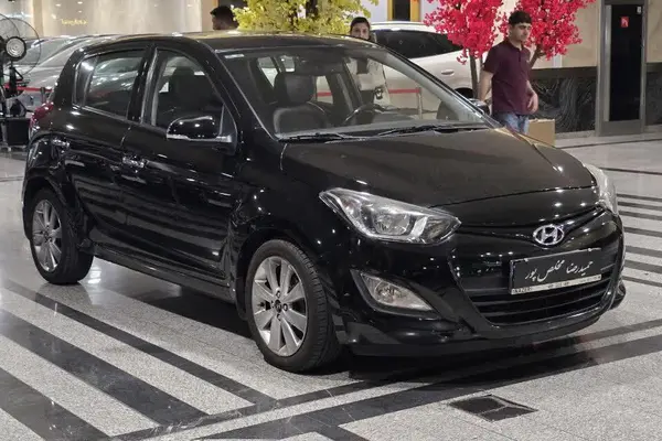 هیوندای  i20