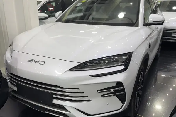 بی وای دی، سانگ پلاس DMi