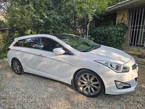 هیوندای، i40