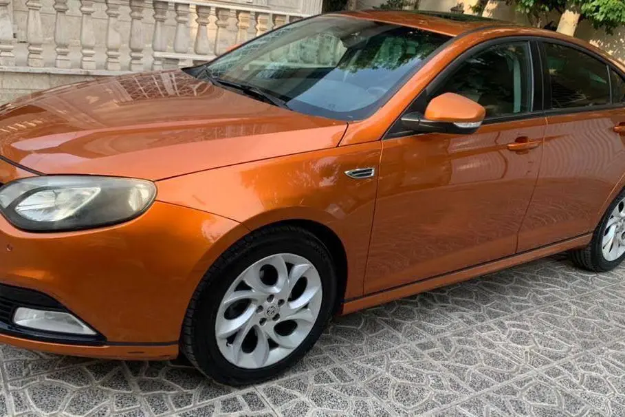 ام جی،  6