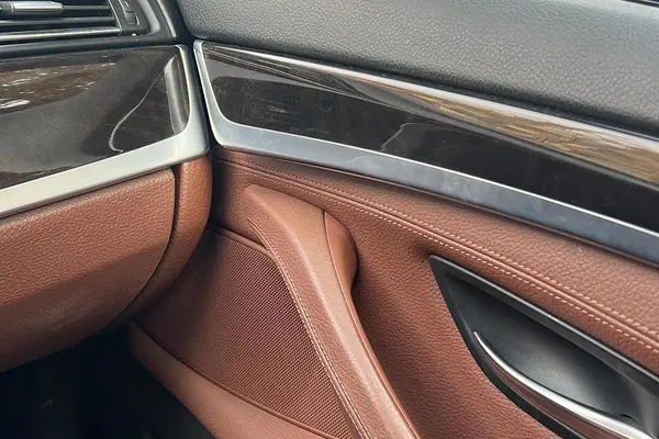 ب ام و، سری 5 سدان