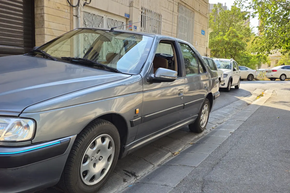 پژو،  پارس