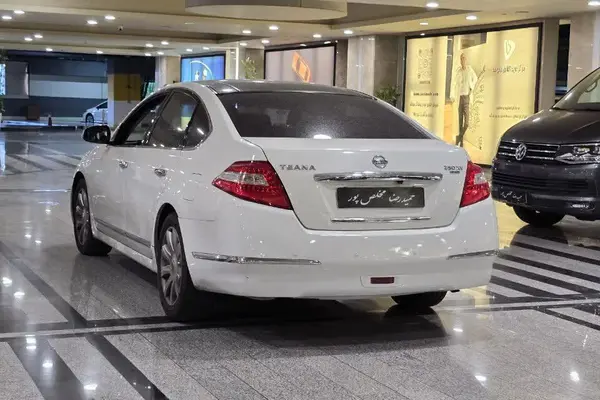 نیسان  تی ینا (مونتاژ)