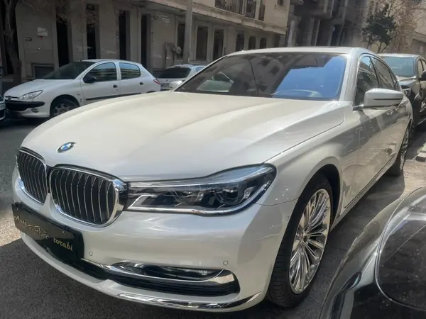 ب ام و، سری 7