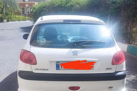 پژو، 206