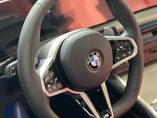 ب ام و، سری 3 سدان