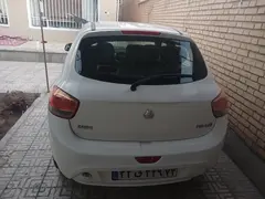تیبا، هاچ بک