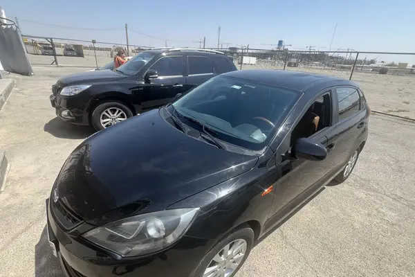 ام وی ام  315هاچ بک