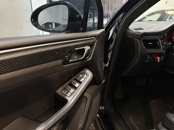 پورشه، ماکان