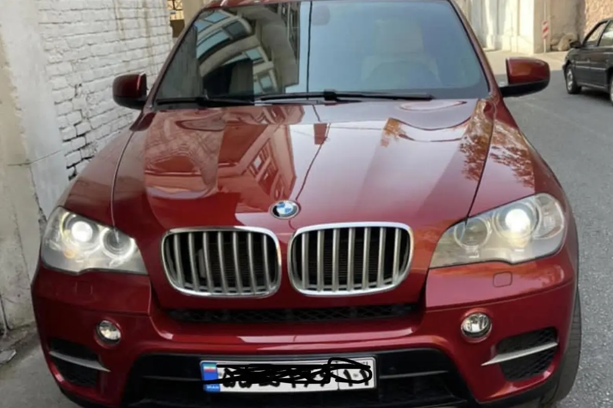 ب ام و،  X5