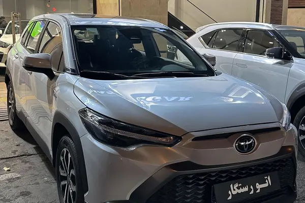 تویوتا، فرانت لندر هیبرید