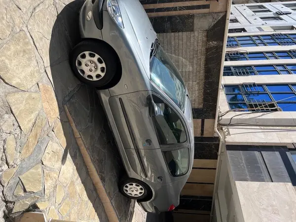پژو  206