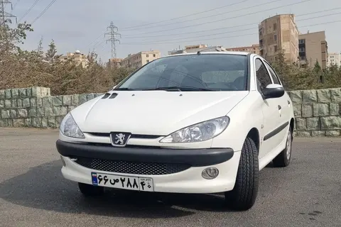 پژو، 206