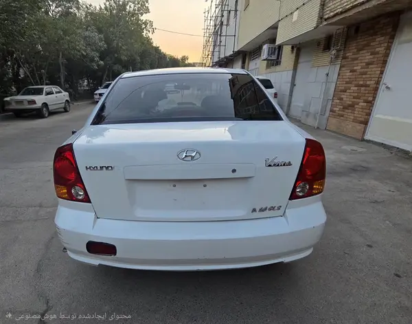 هیوندای  ورنا
