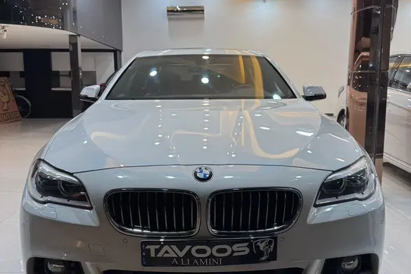 ب ام و، سری 5 سدان