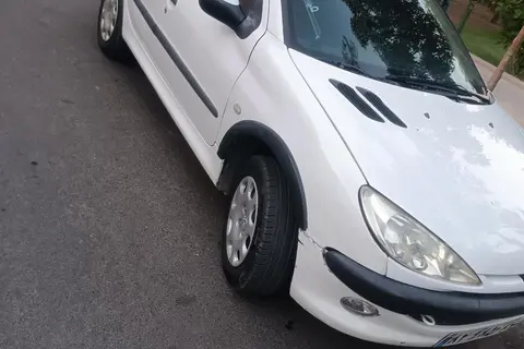 پژو، 206 SD