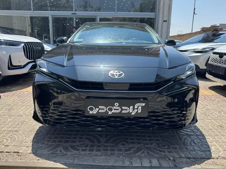 تویوتا کمری هیبرید