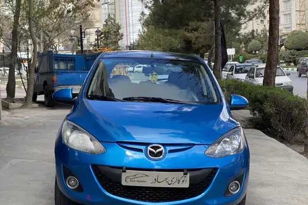 مزدا، 2 هاچ بک