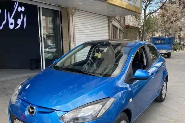 مزدا، 2 هاچ بک