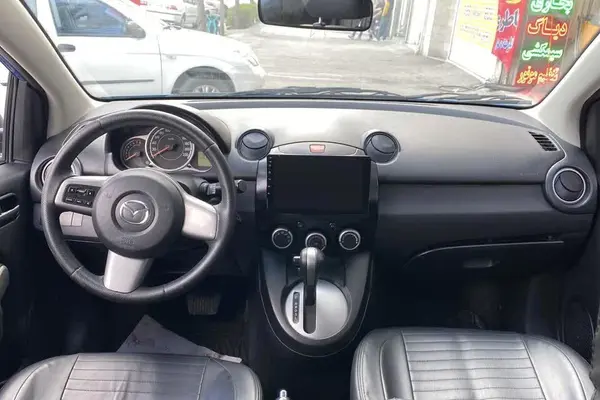 مزدا، 2 هاچ بک