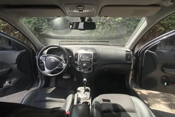 هیوندای  i30