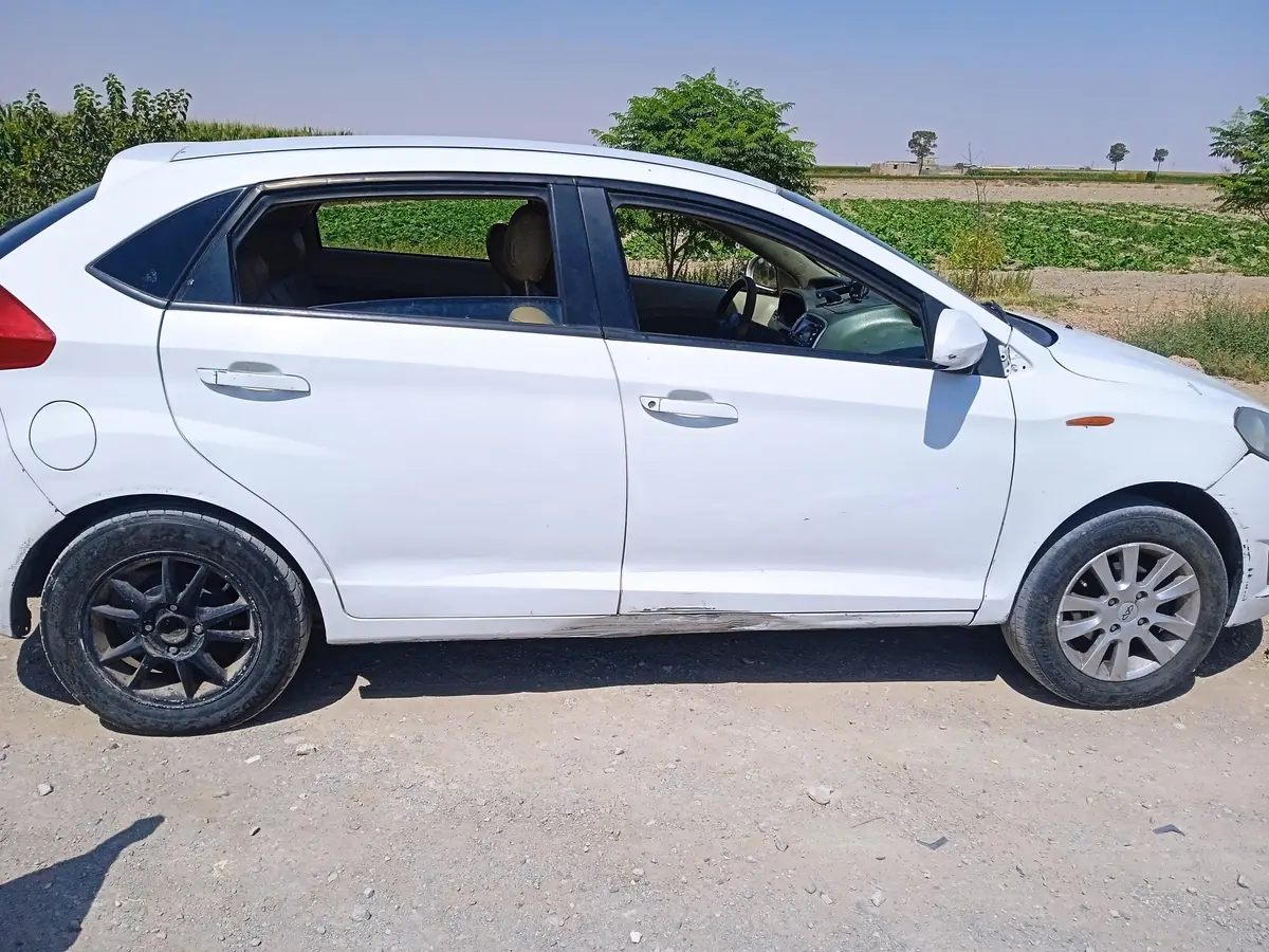 ام وی ام،  315هاچ بک