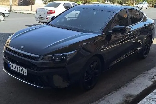 کی ام سی،  J7