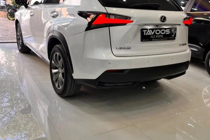 لکسوس،  NX هیبرید