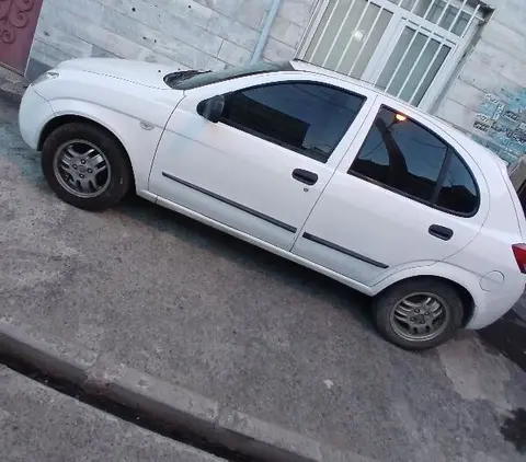 تیبا، هاچ بک