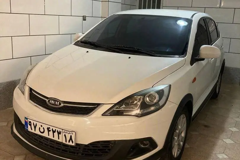 ام وی ام،  315هاچ بک