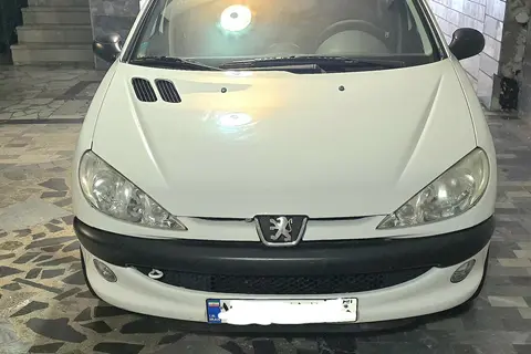 پژو، 206