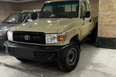 تویوتا، لندکروز وانت تک کابین