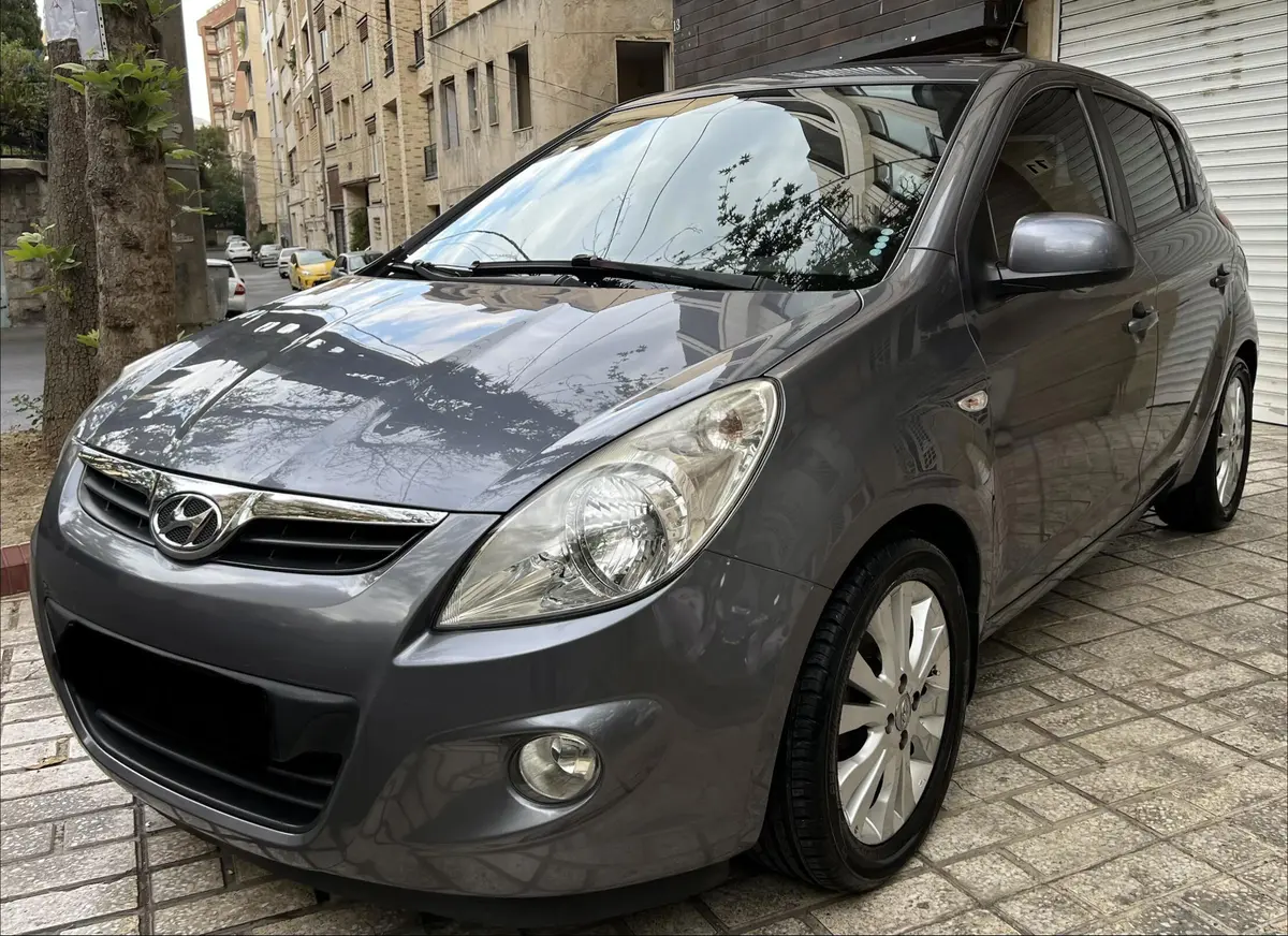 هیوندای  i20