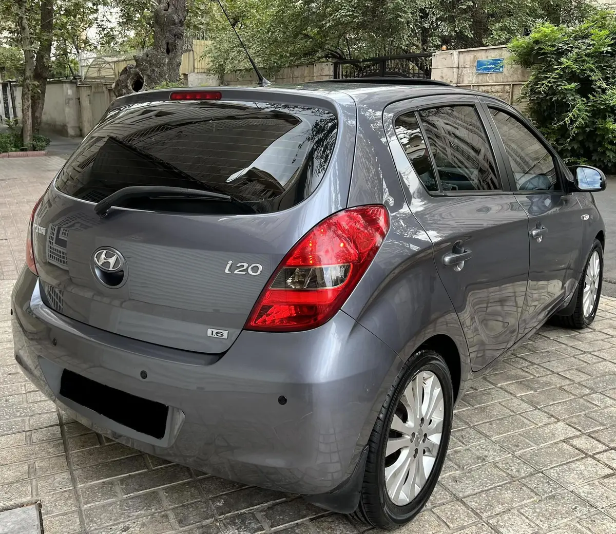 هیوندای  i20