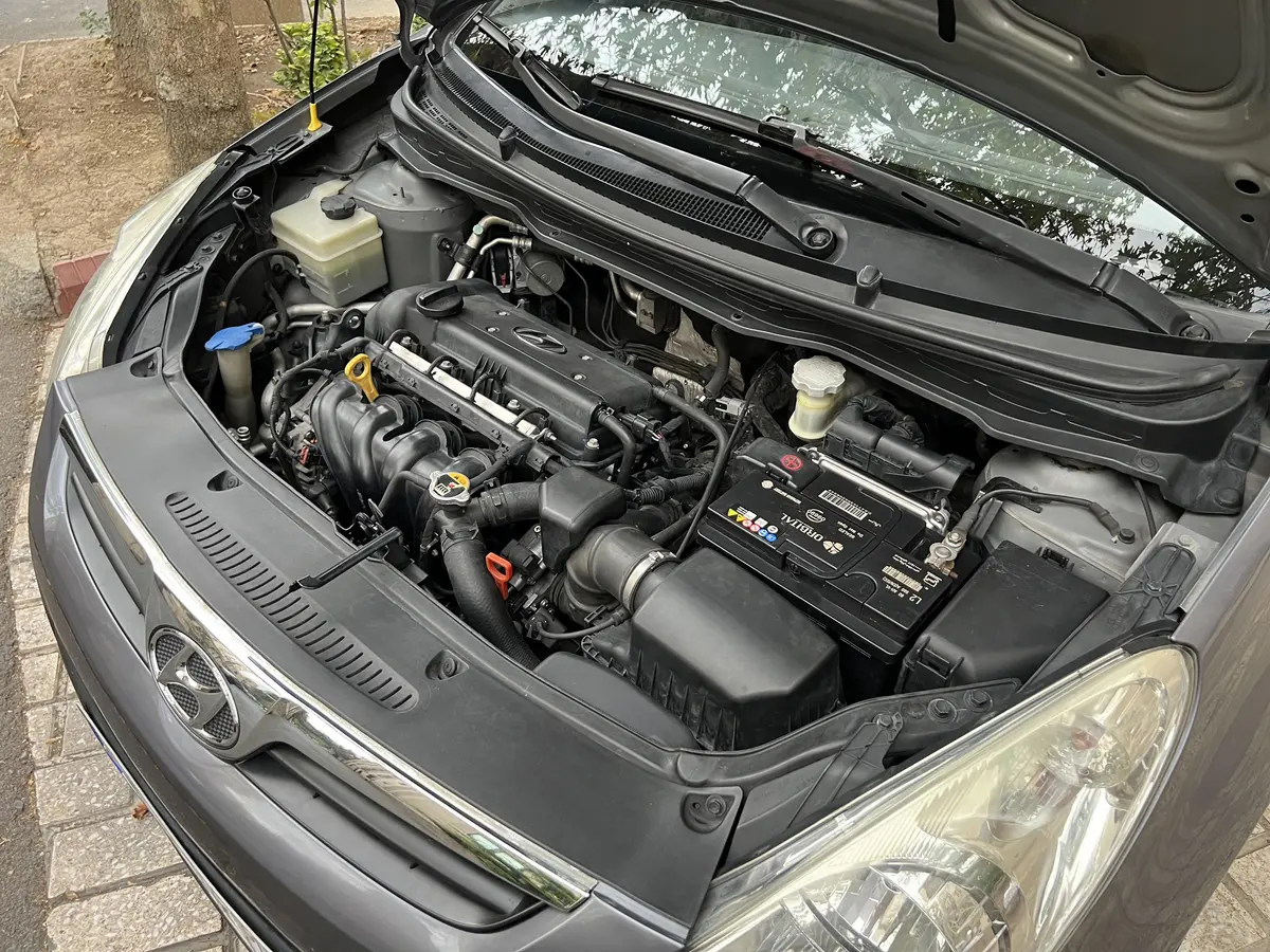 هیوندای  i20