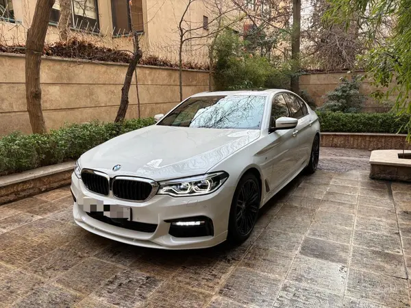 ب ام و، سری 5 سدان