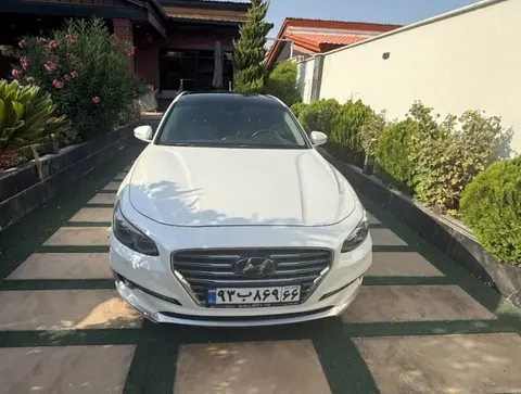 هیوندای، آزرا (گرنجور)