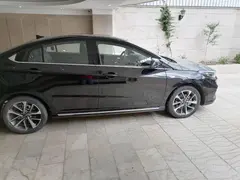 فونیکس، آریزو 6 پرو